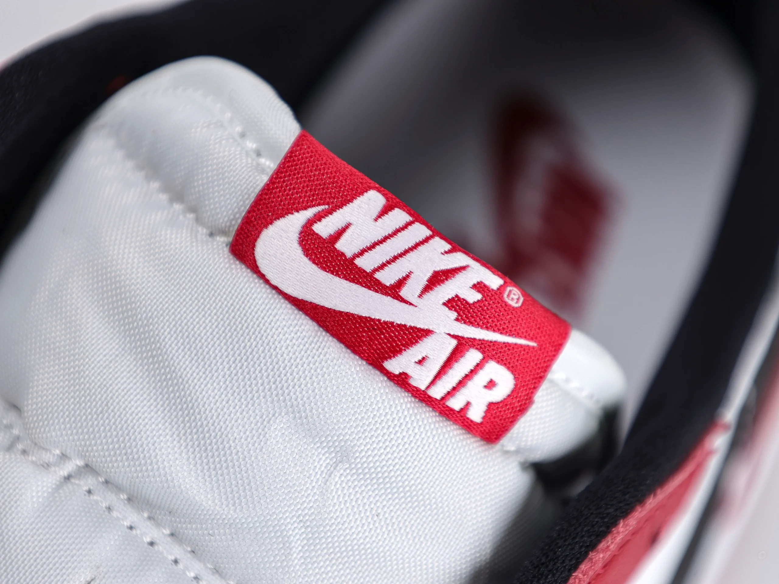 the air swoosh