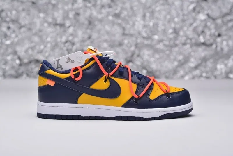 OFF-WHITE LOW “UNIVERSITY GOLD” DUNK