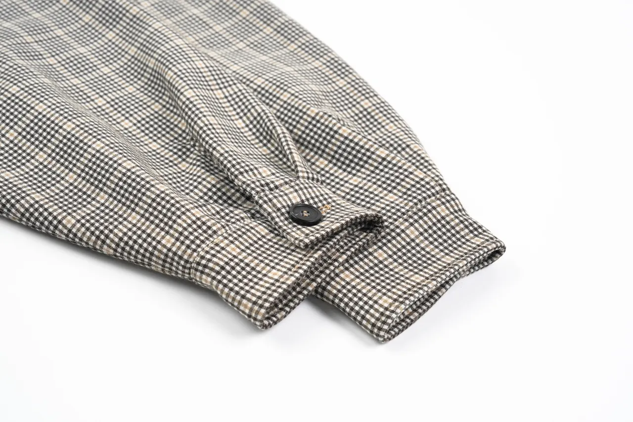 Sleeve Cuff Detail
