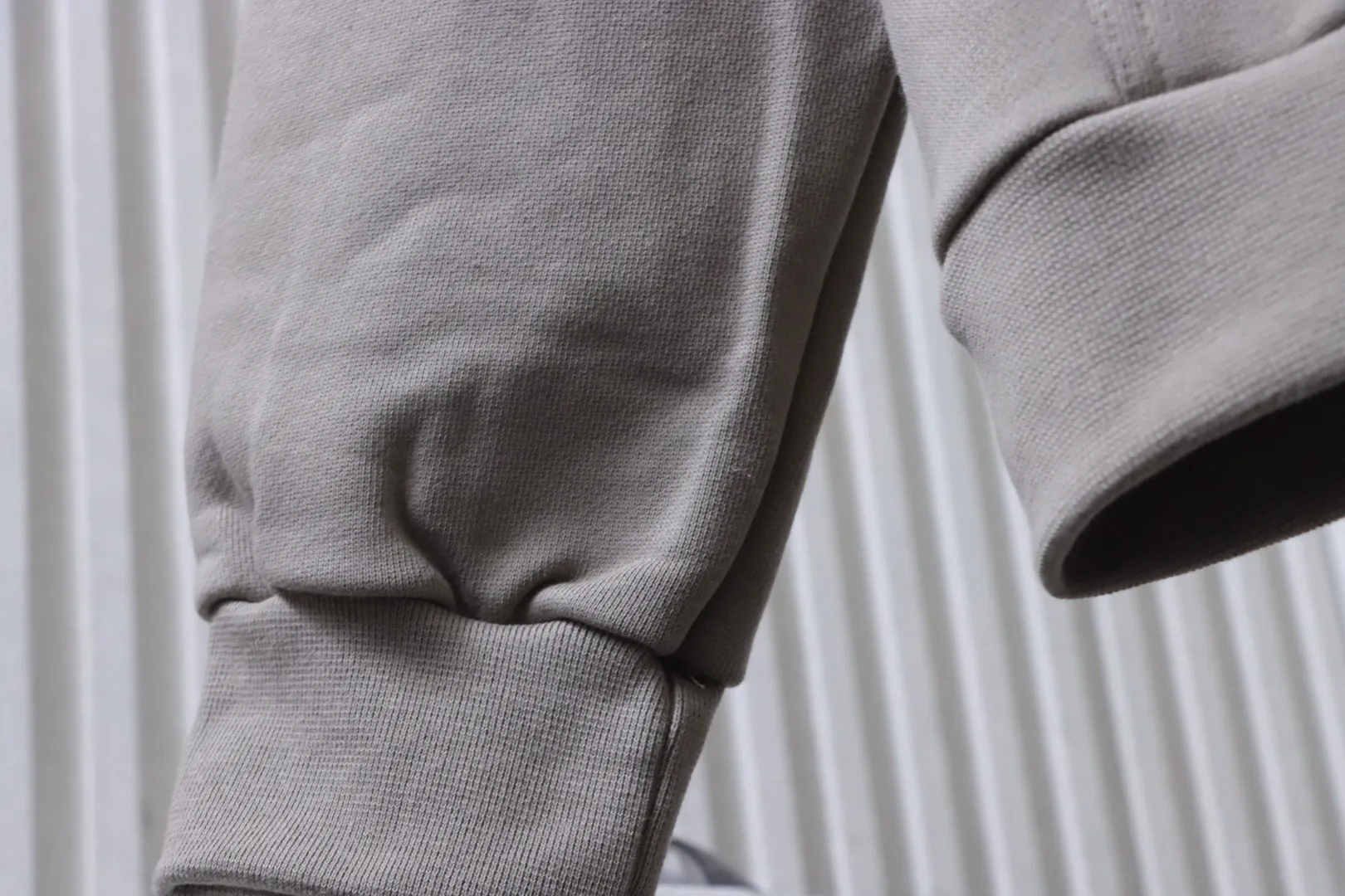 Long Sleeve Detail