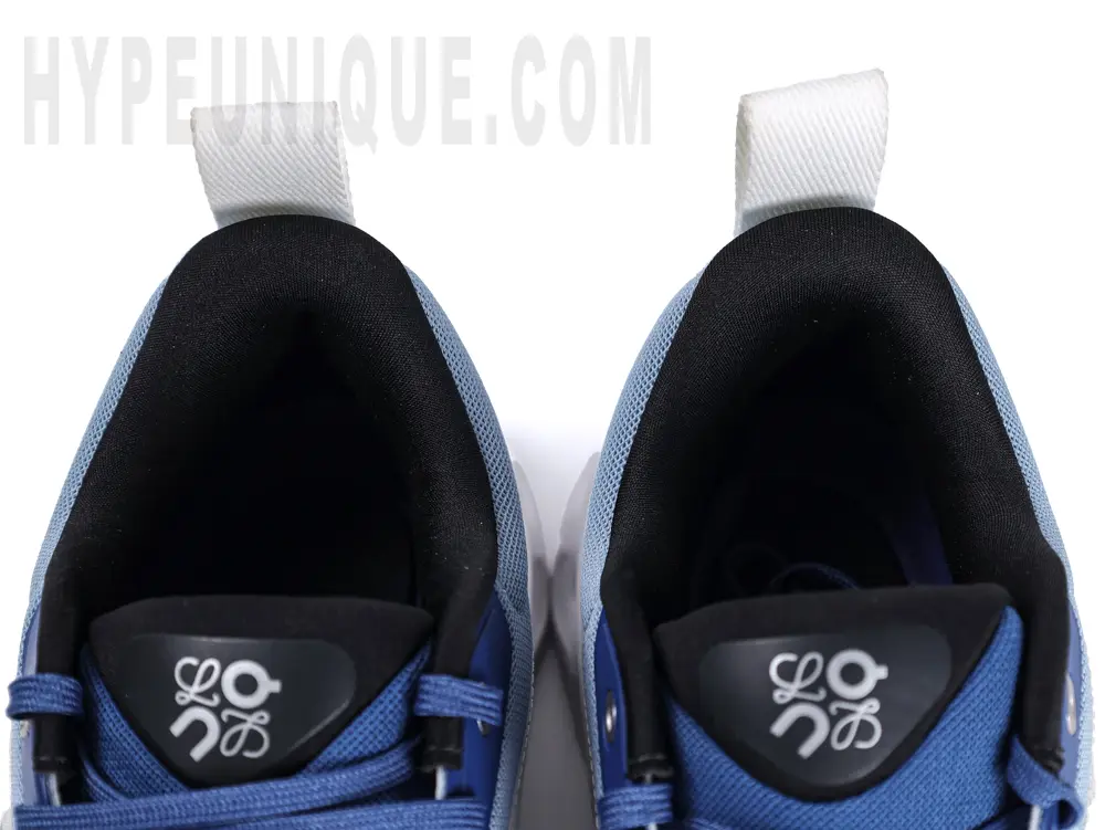 the black shoe mouth