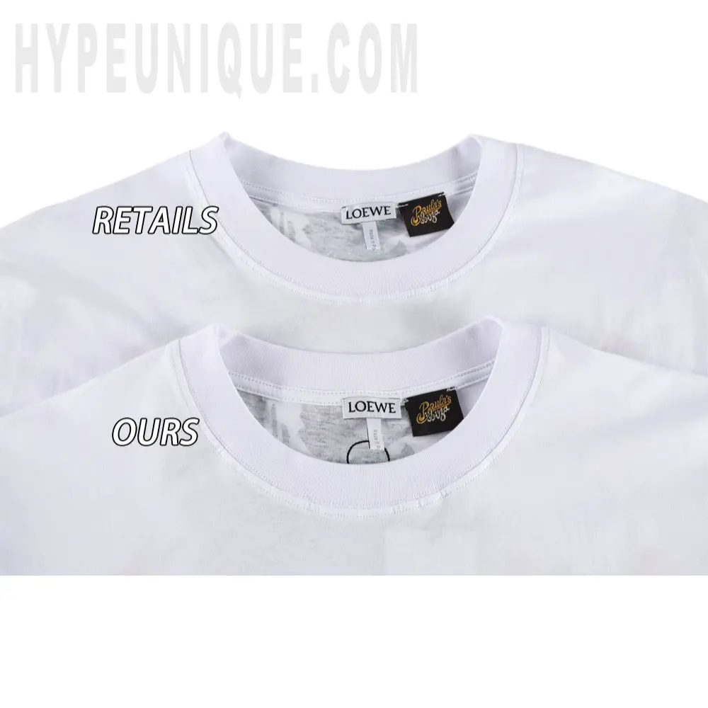 Close-up of the collar detail