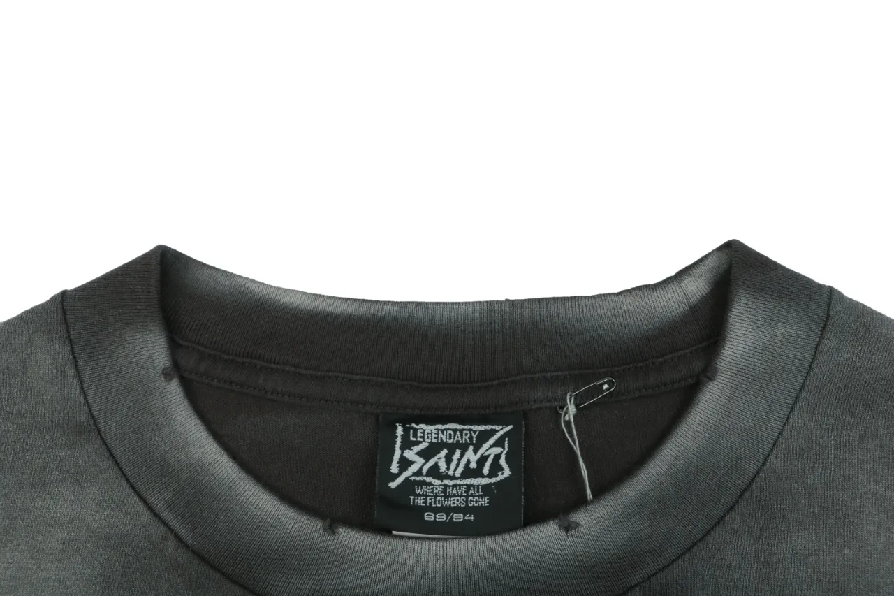 Close-up Neckline