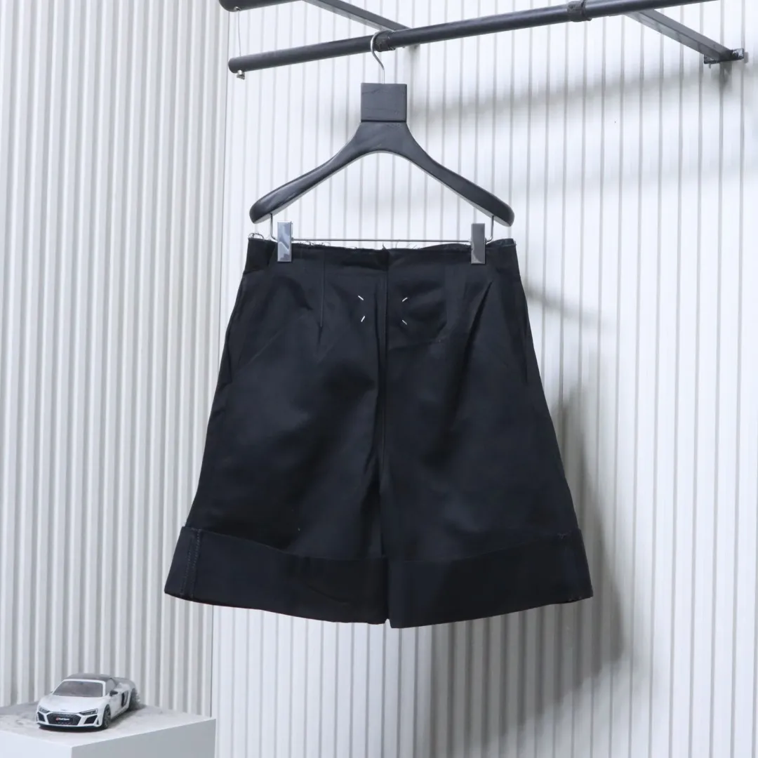 Back MM Distressed Tailored Wide-Leg Shorts