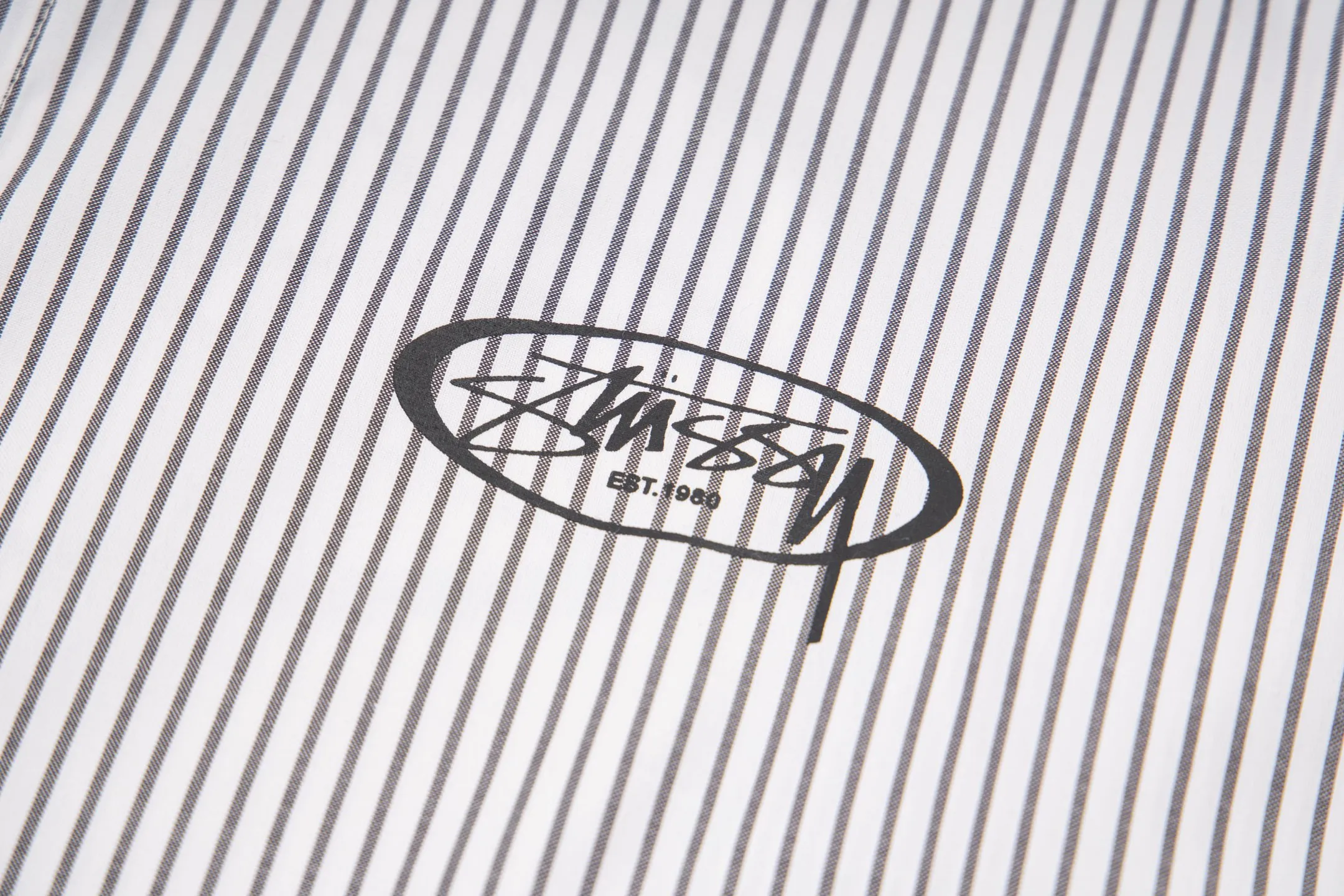 Logo Detail