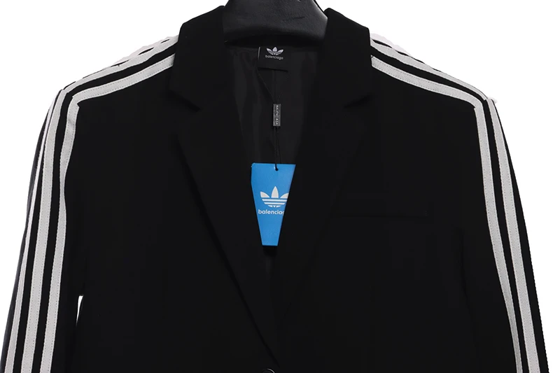 Co-branded Solid Color Lapel Single-Row Blazer Replica