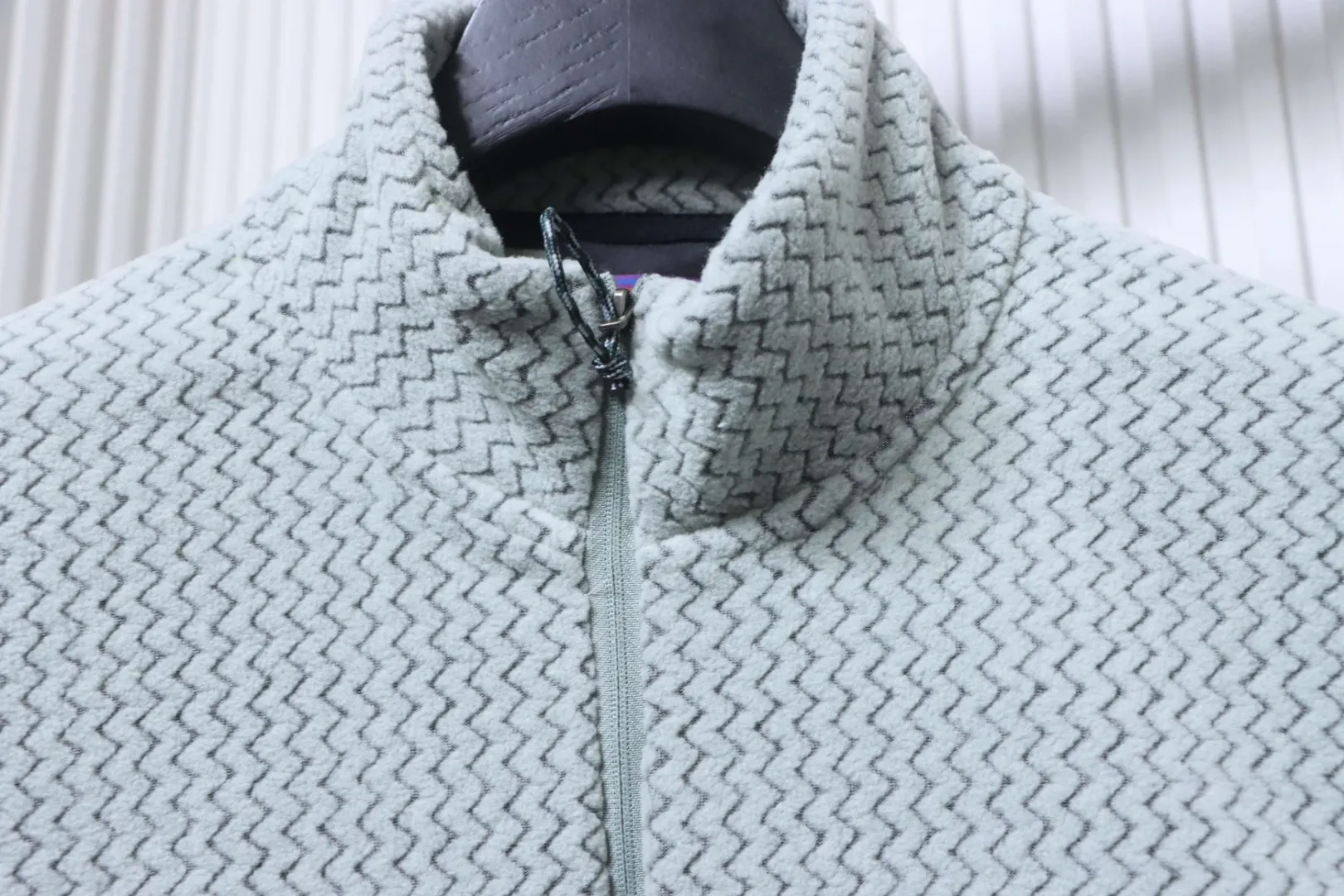Collar Detail