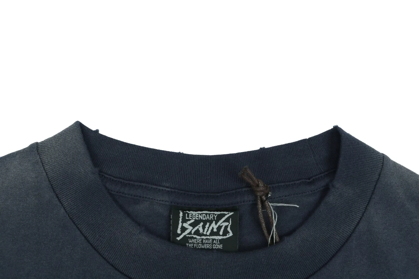 Neckline
