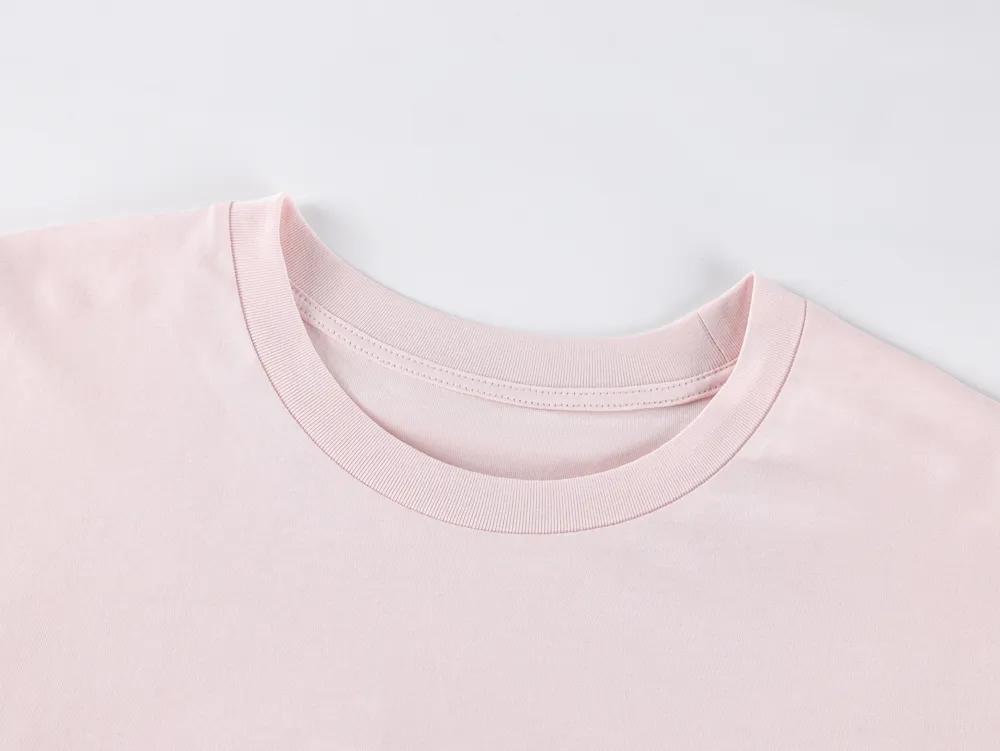 Close Neck