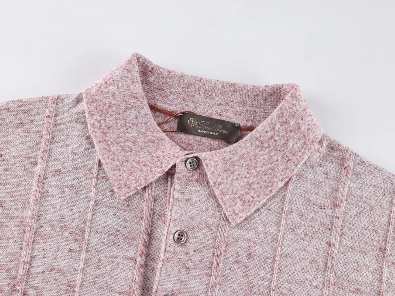 Neckline
