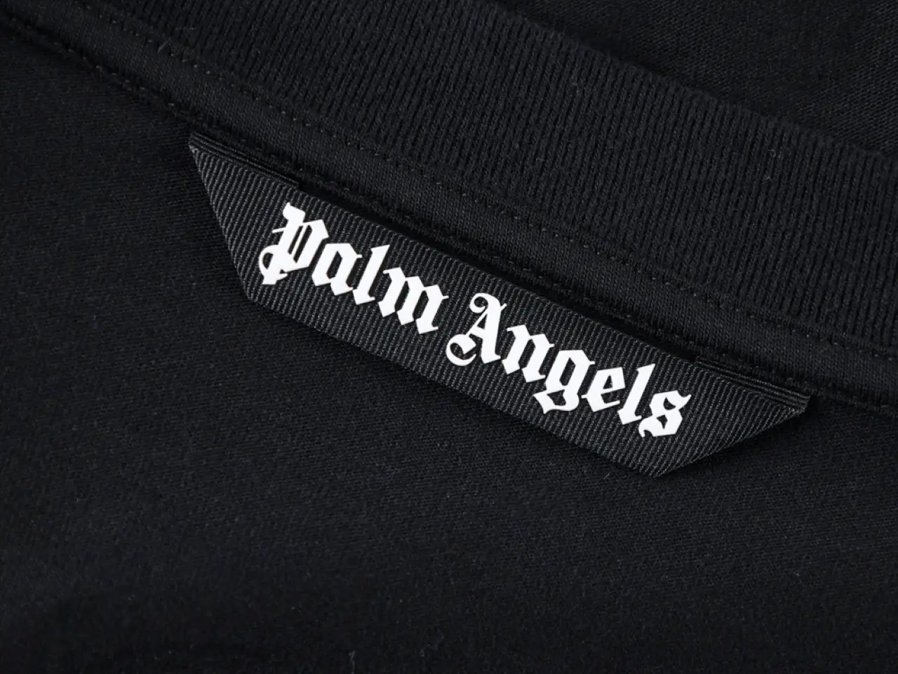 the palm angels tag