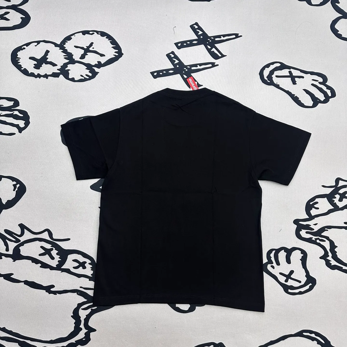 Back Sup Graphic Hand Pistil Print Cotton T-Shirt