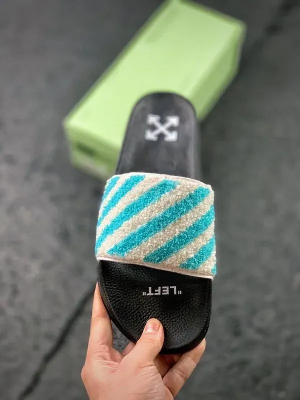 OFF-WHITE FLYKNIT STRIPE SLIDES