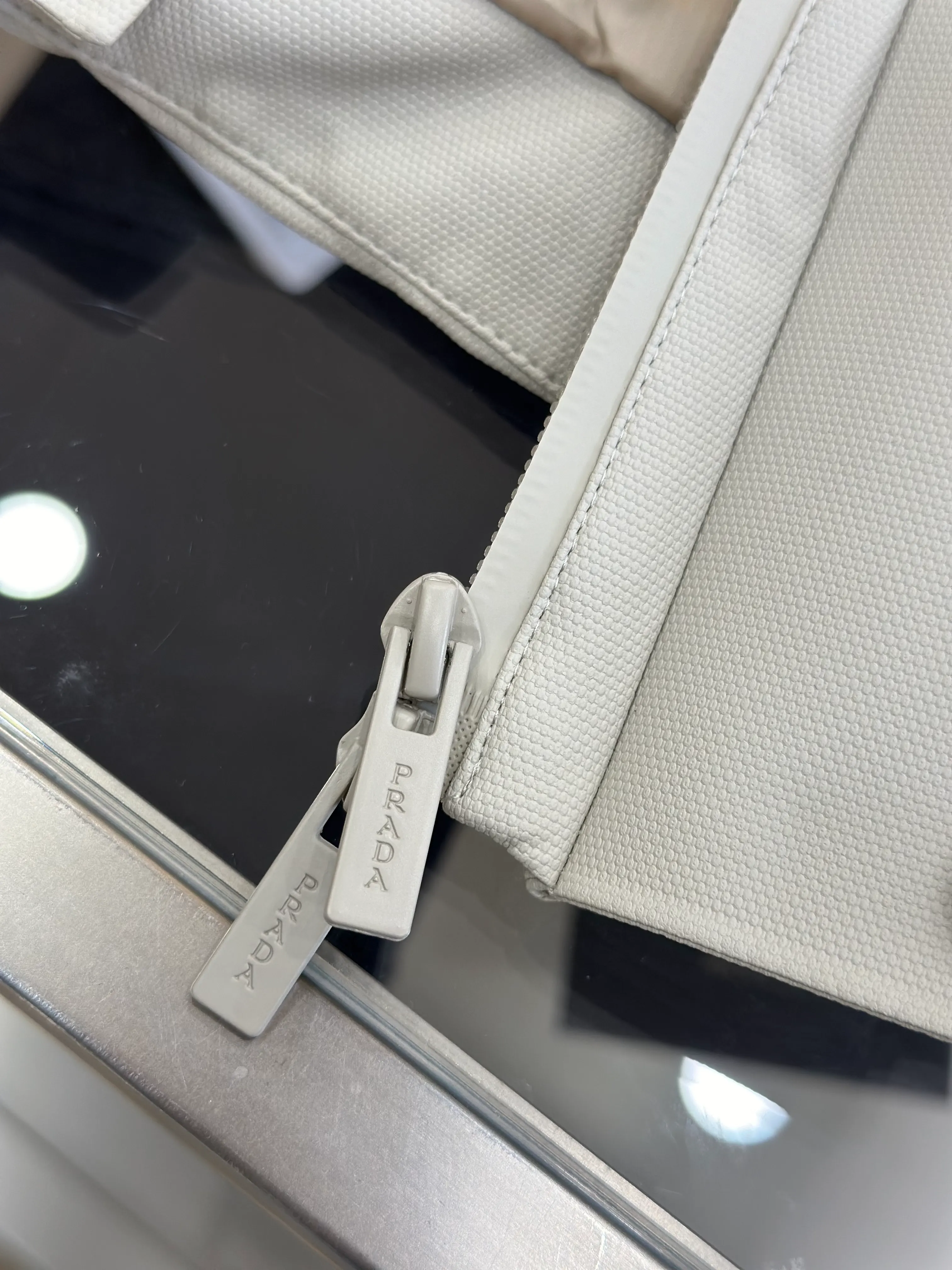 Zipper