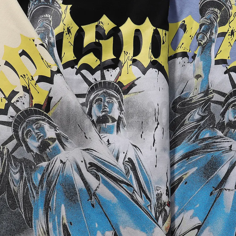 Mottled Letter Statue of Liberty Print T-Shirt