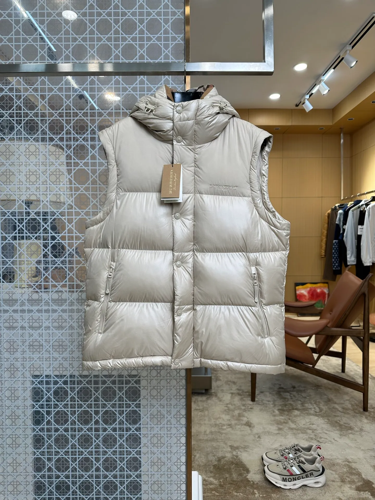 BBR 2-in-1 Detachable Sleeve Hooded Down Jacket