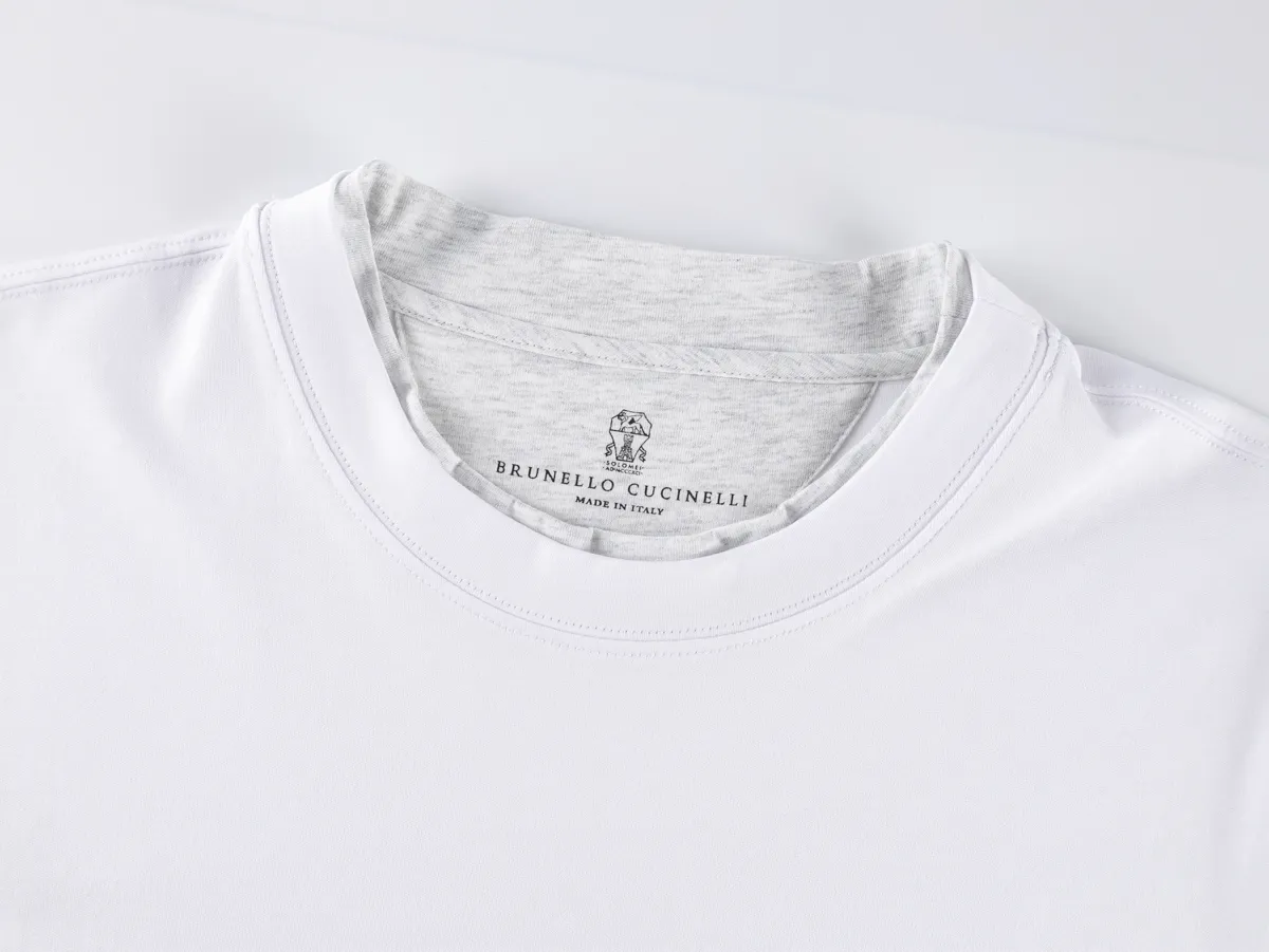 Neckline
