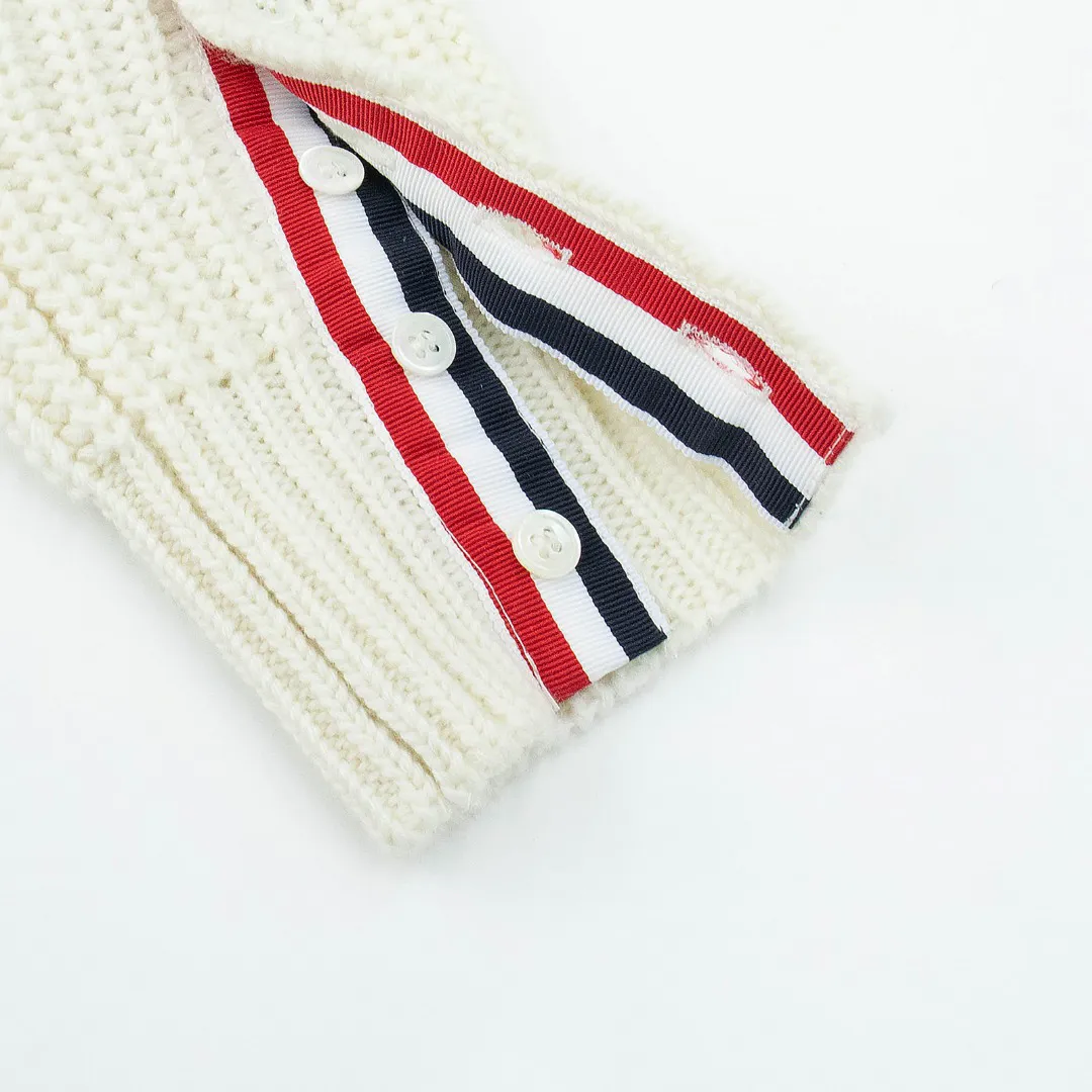 Sleeve Cuff Tri-Color Details