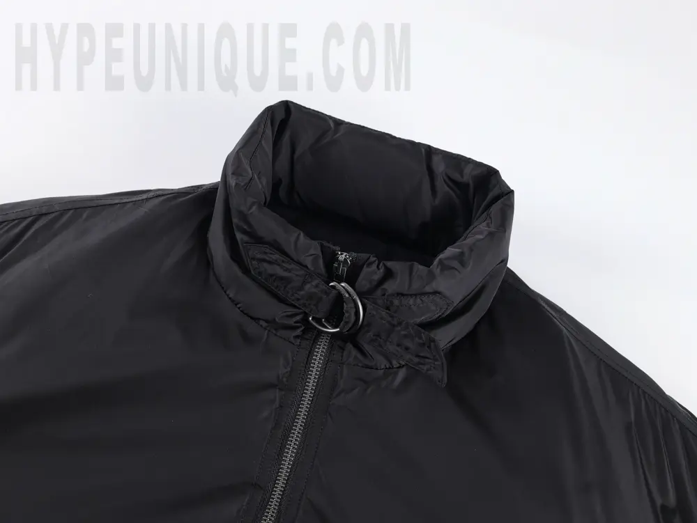 Collar details