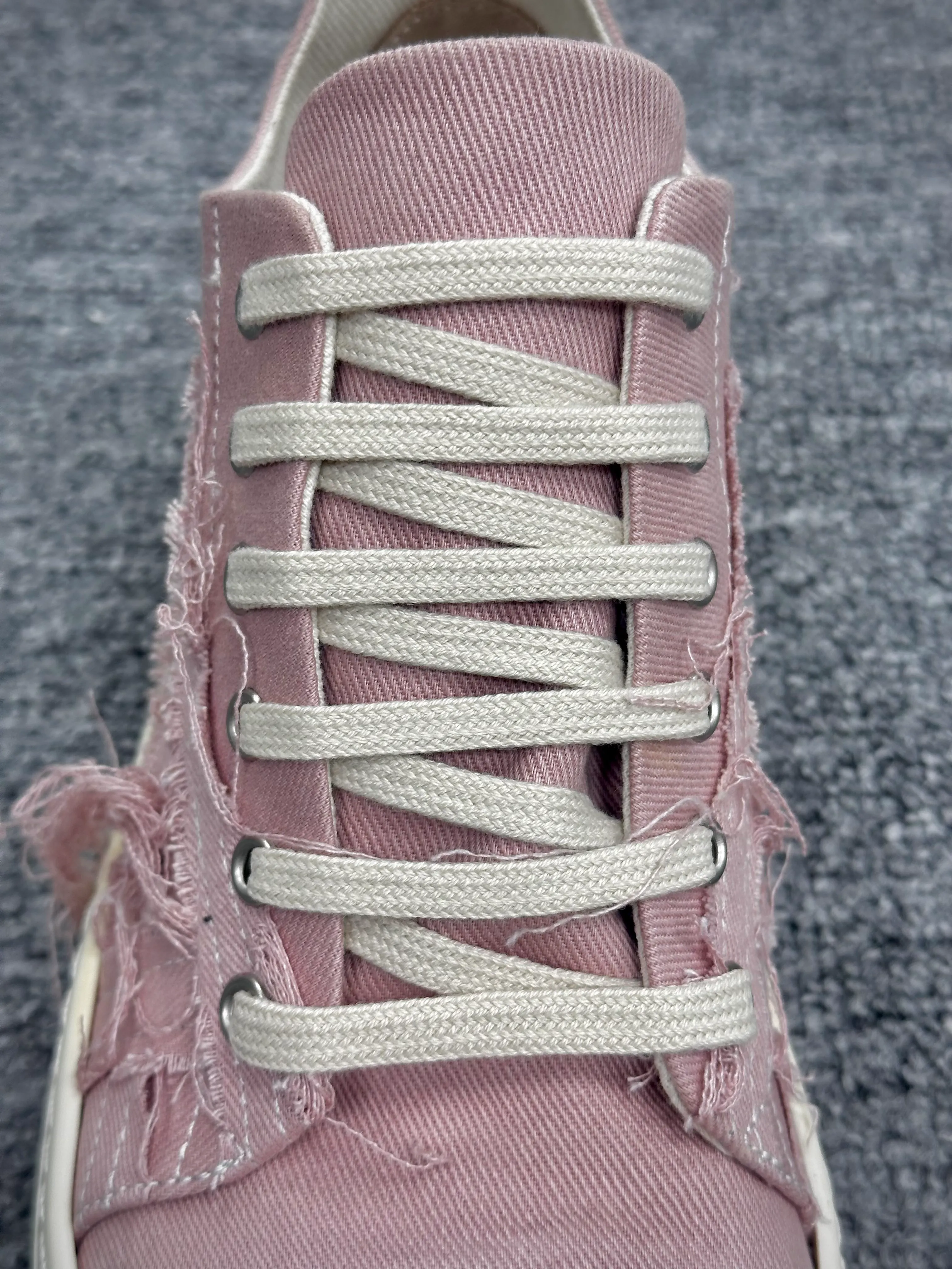 Shoelace Detail