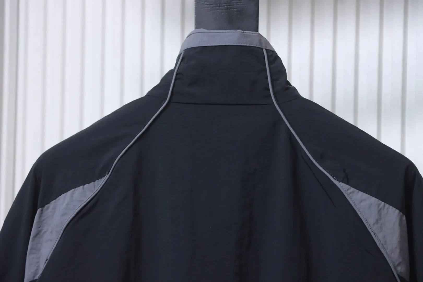 Back Neckline