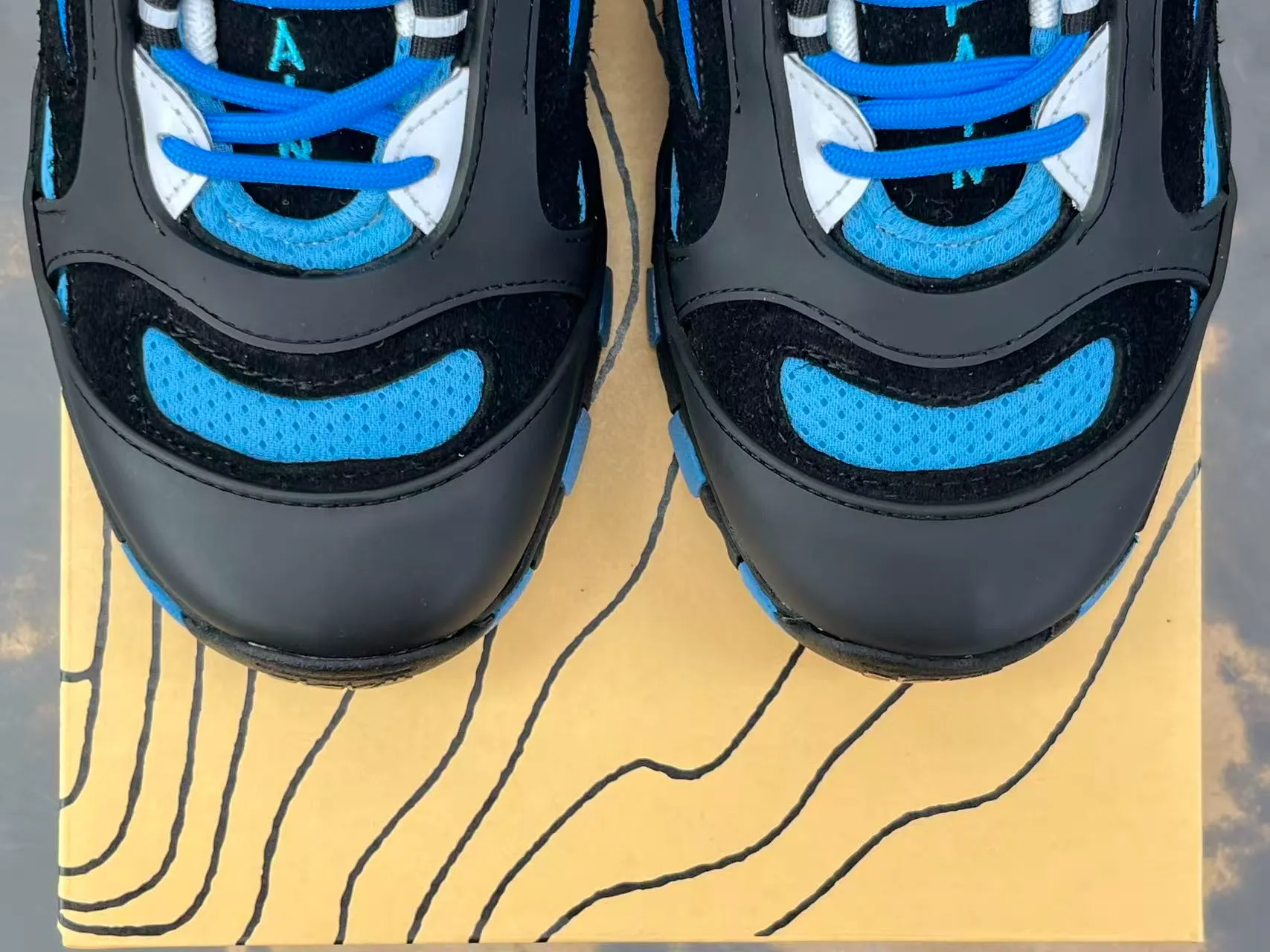 Mesh Toe Box