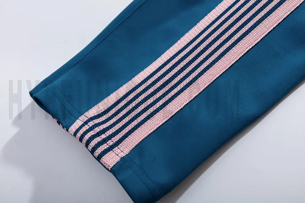 Hem Detail Shot.