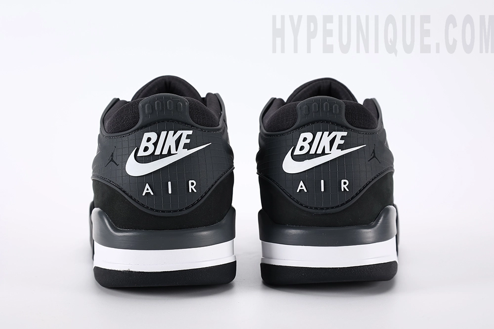 Jordan 4 RM SP 'Driveway Grey'1