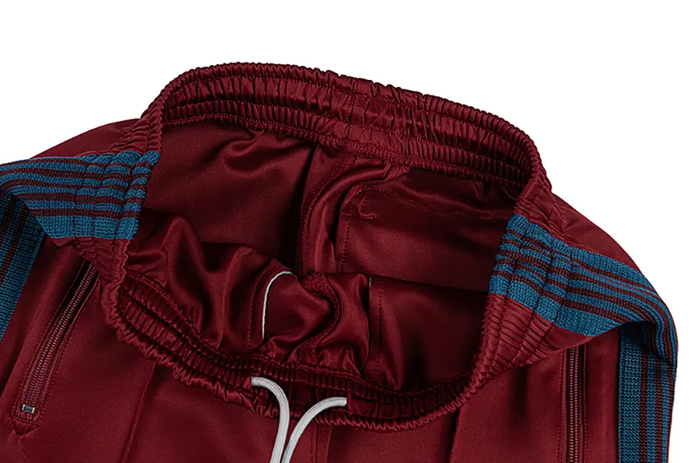 Elastic waistband for easy adjustment.