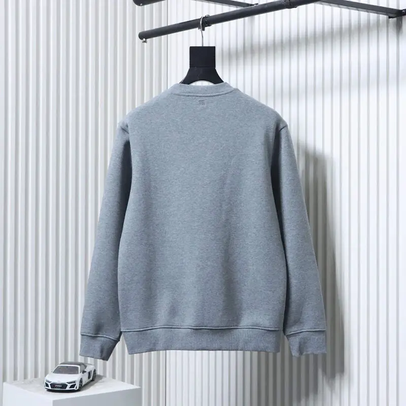 AMI Fleece-Lined Sweatshirt