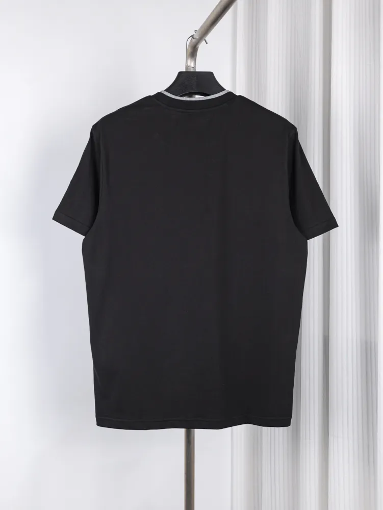 Back of Double Collar Embroidered T-Shirt