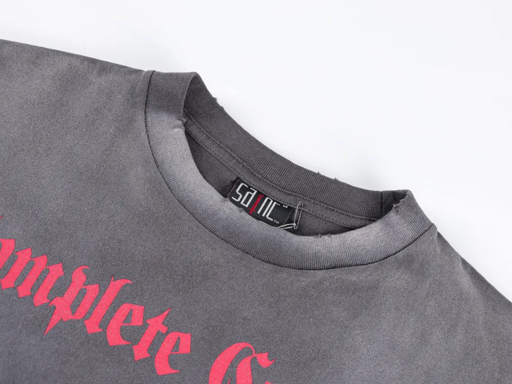 Neckline