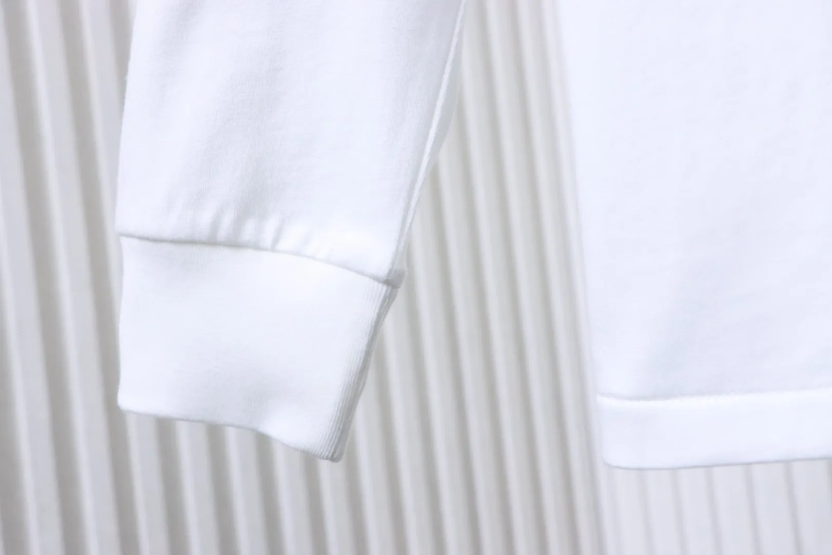 Long Sleeve Detail