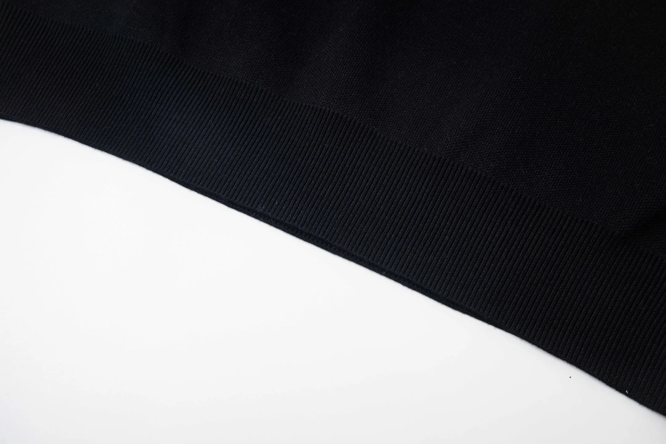 Bottom Hem Detail