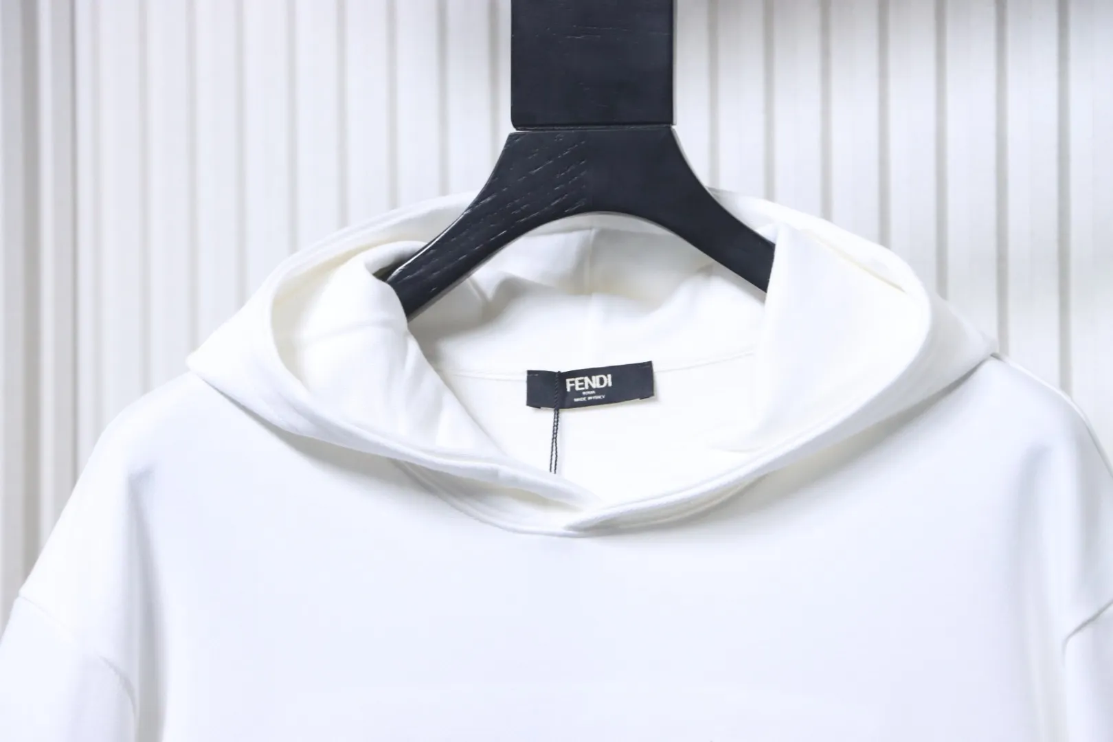 Collar Detail