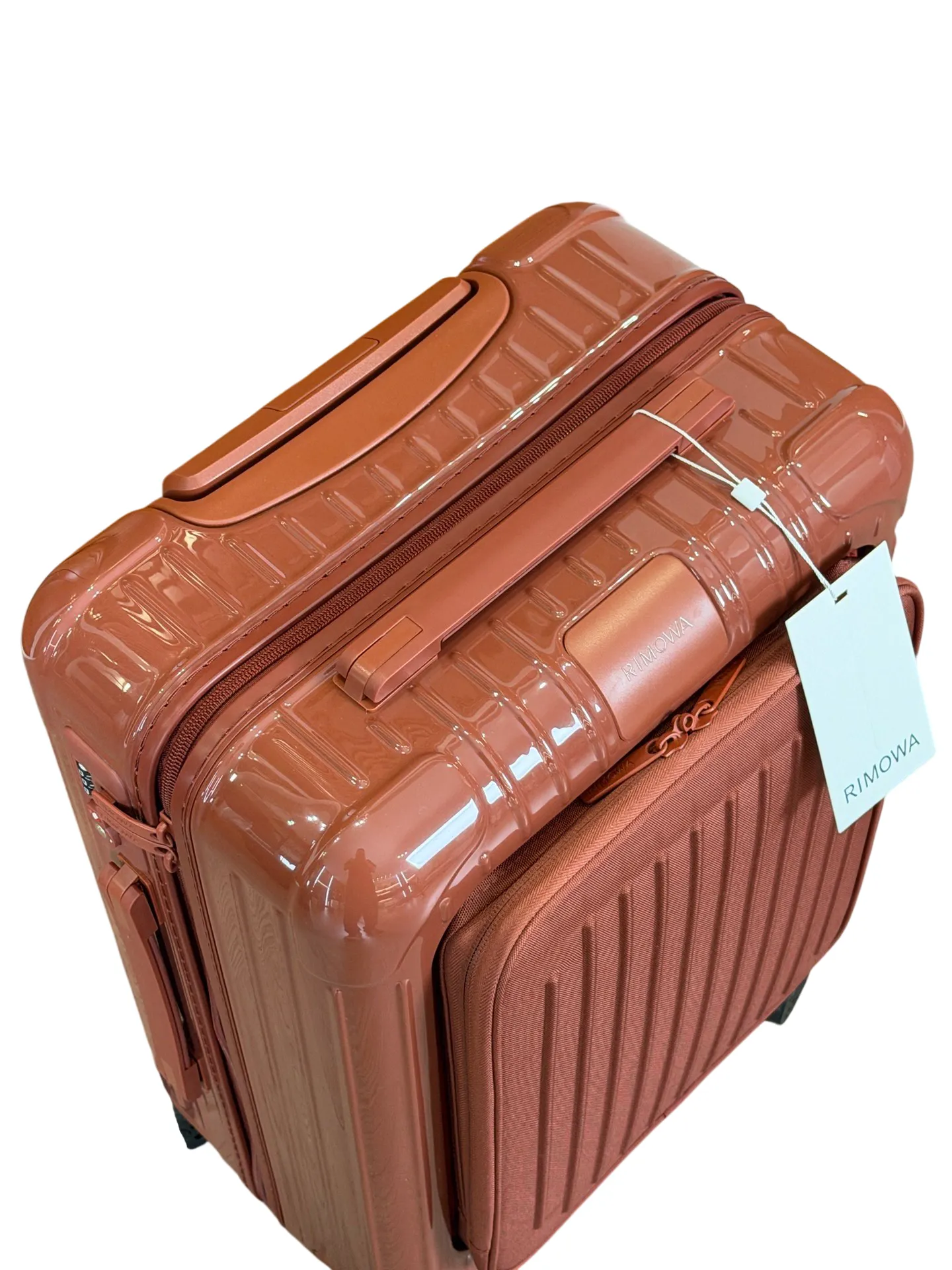 Essential Sleeve suitcase top view