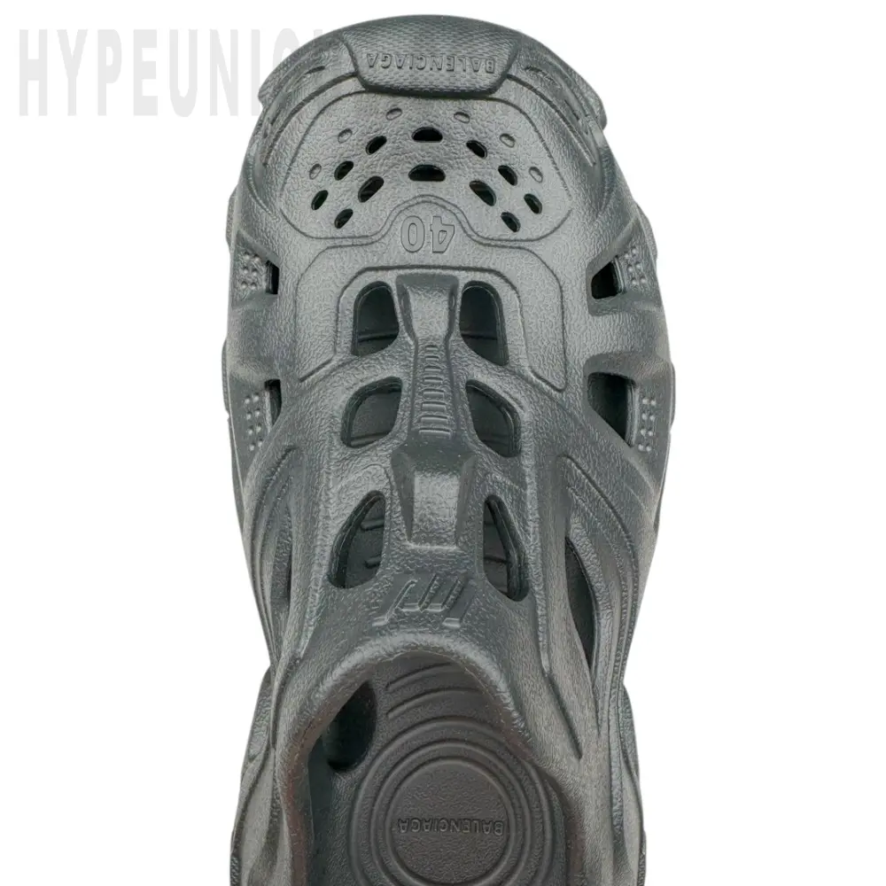 the toe box