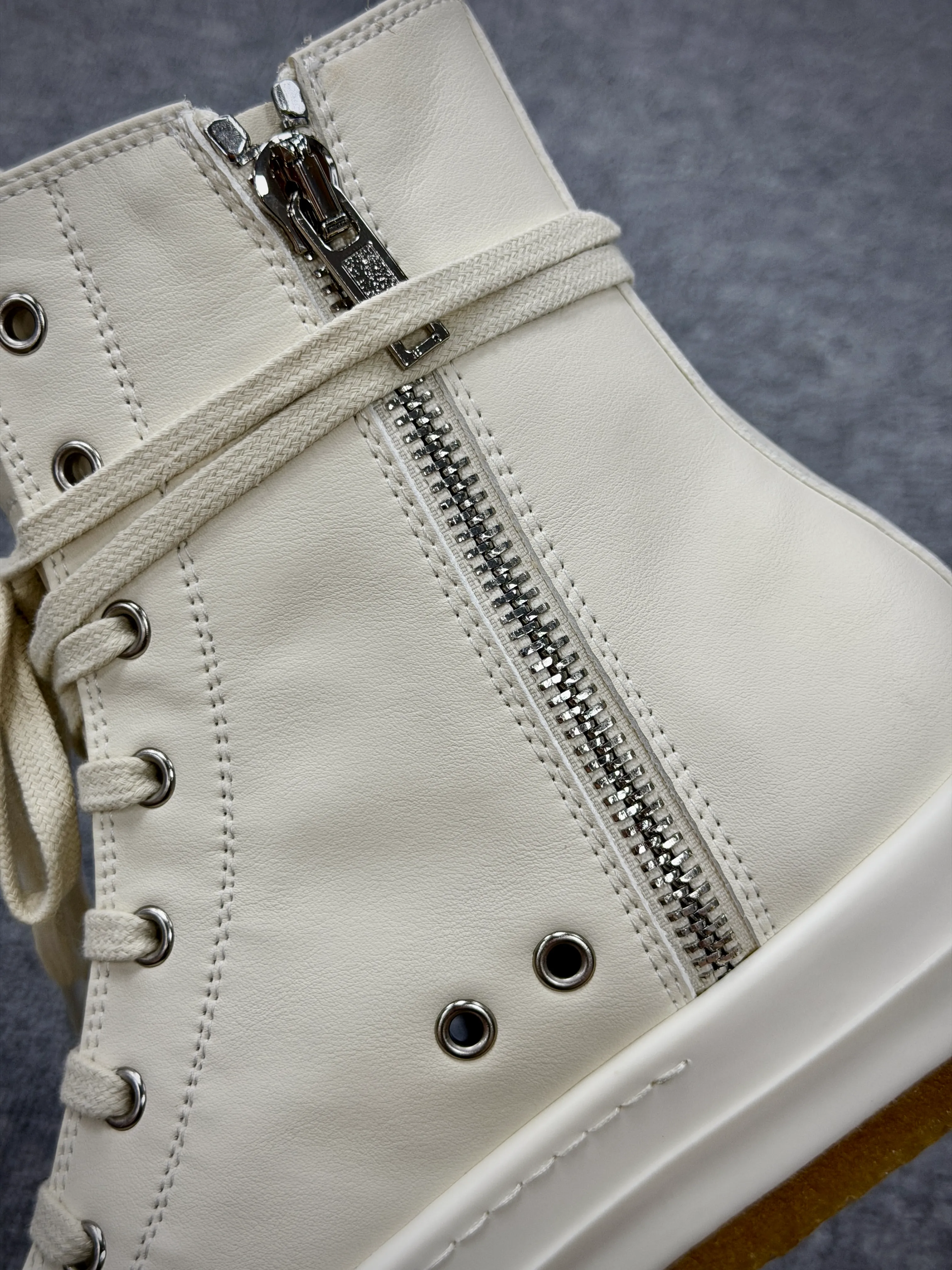Side Zipper Detail