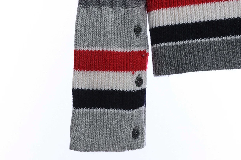 Rough Cross Flower V-Neck Cardigan