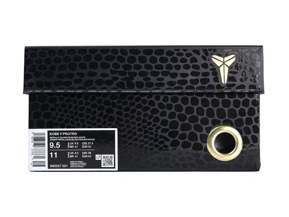Stylish basketball shoe sole design