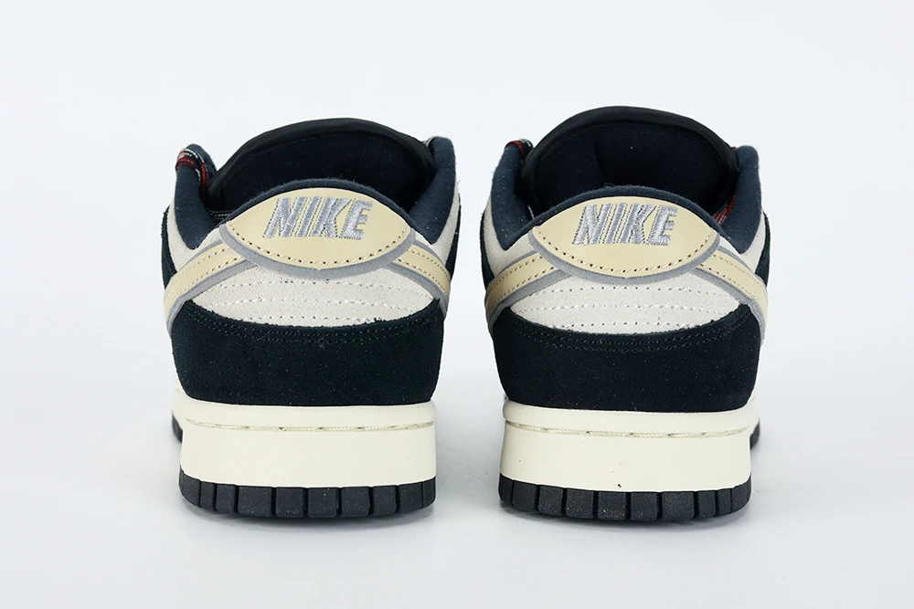 DUNK LOW LX WMNS