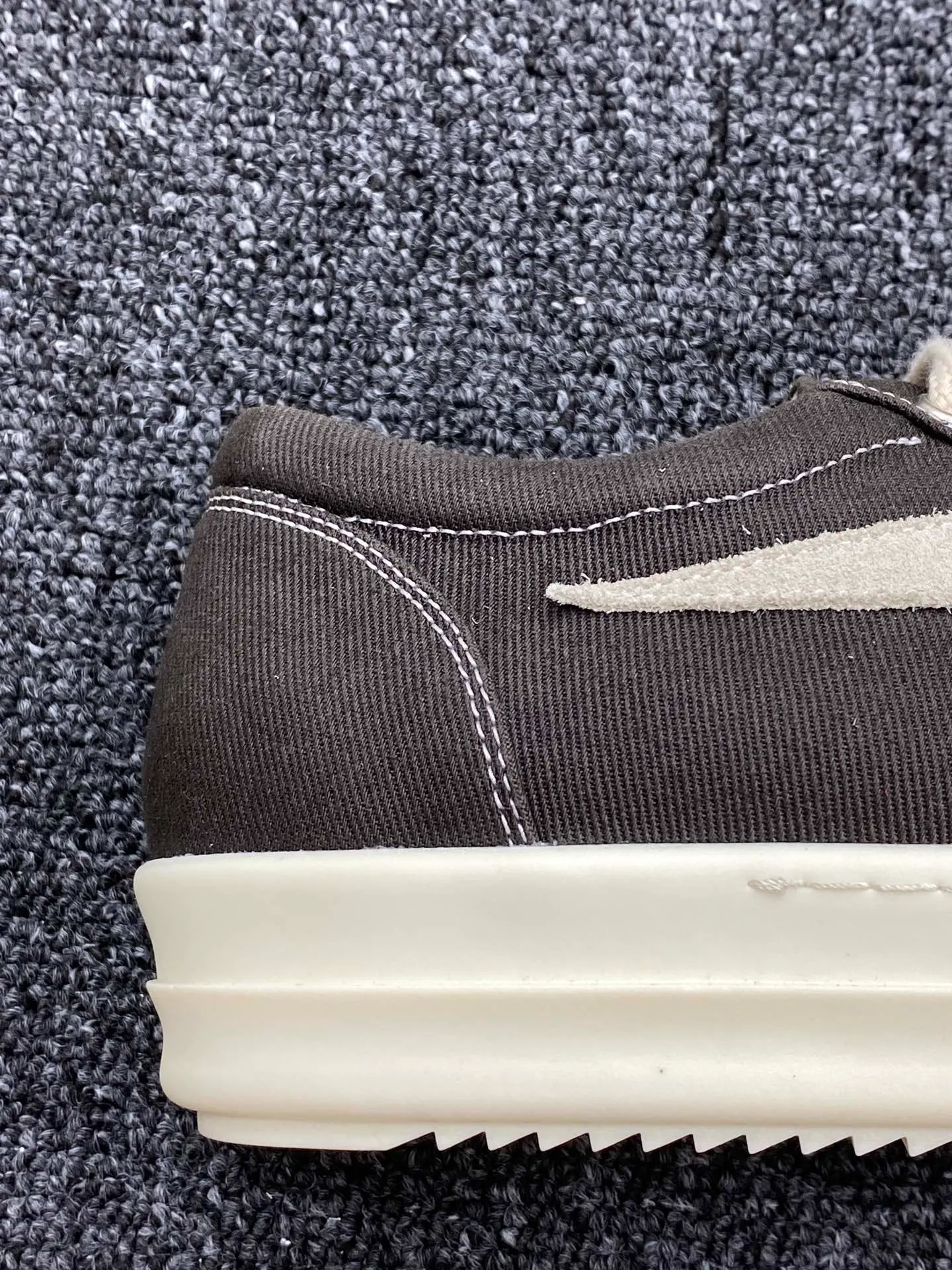 Back Toe Detail
