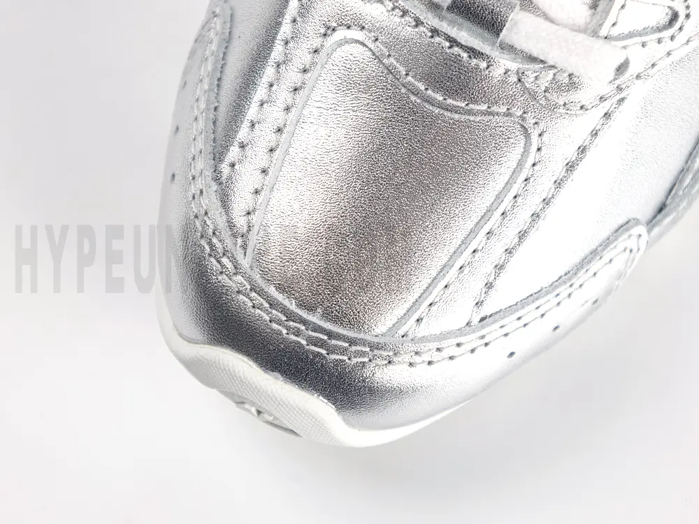the sliver toe box