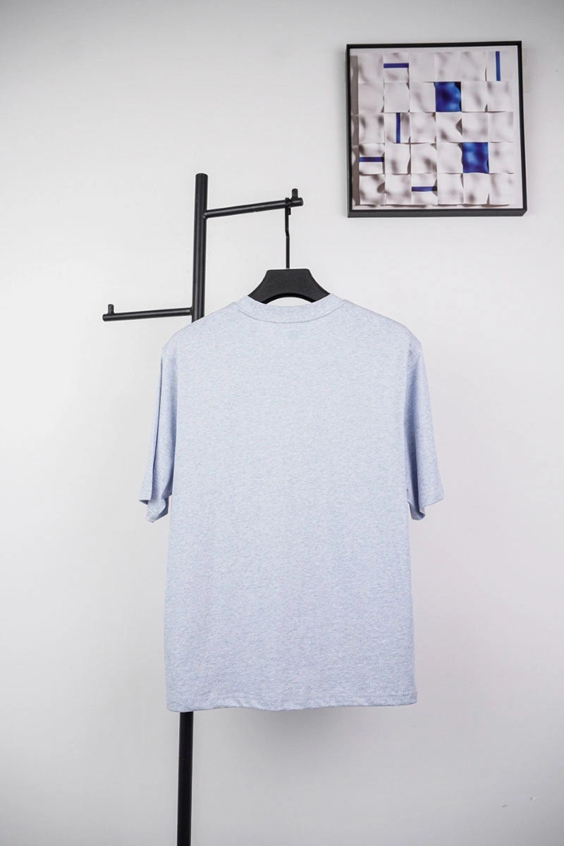 AMI Red Heart Logo Embroidered T-shirt