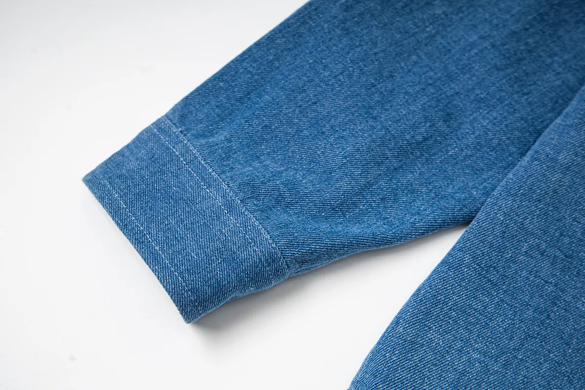 Sleeve Cuffs Detail