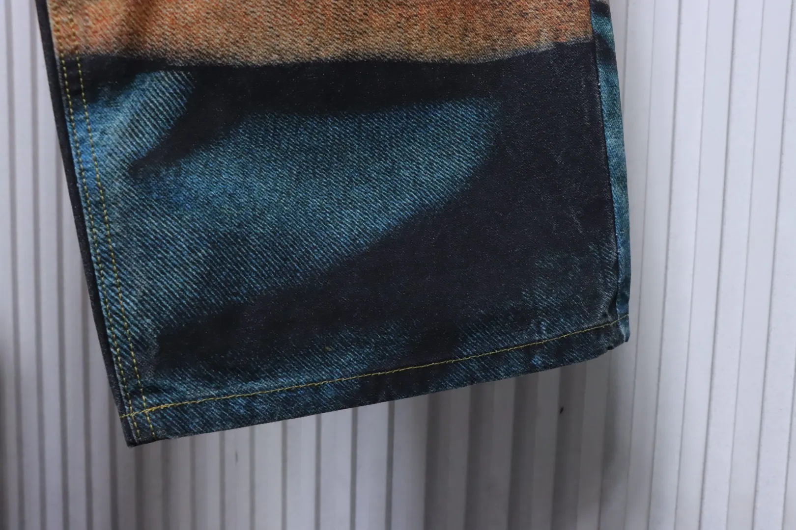 Bottom Hem Detail