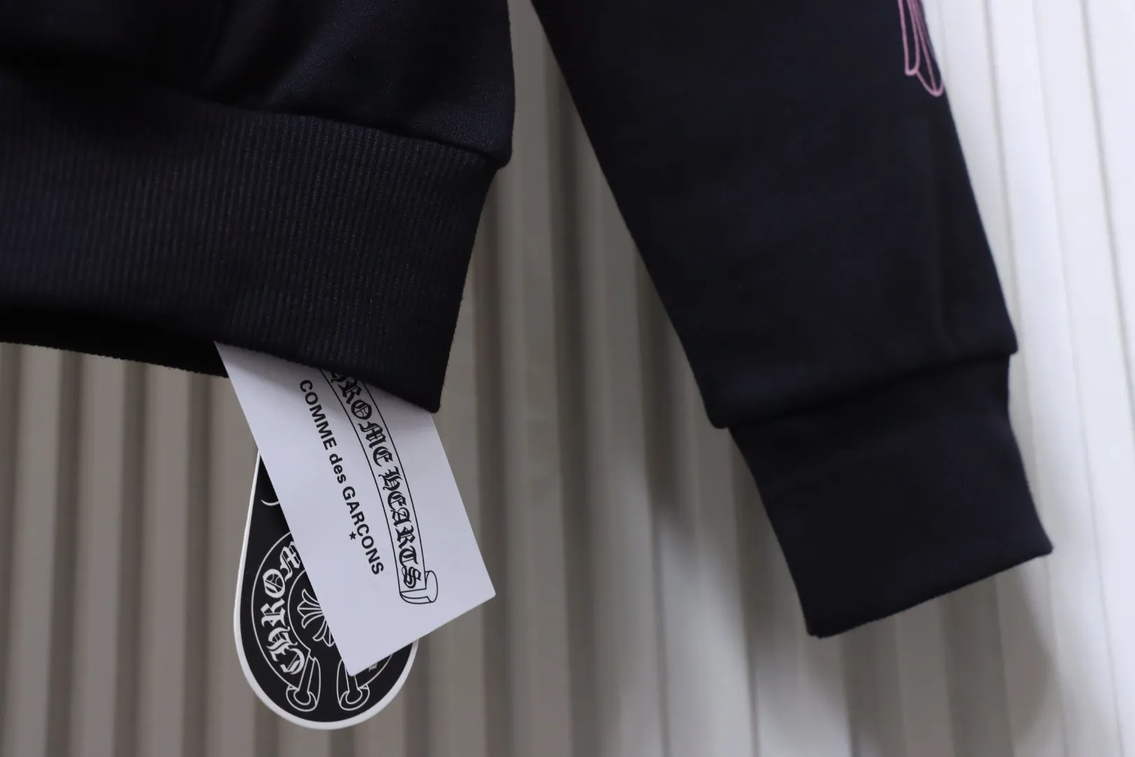 Long Sleeve Detail