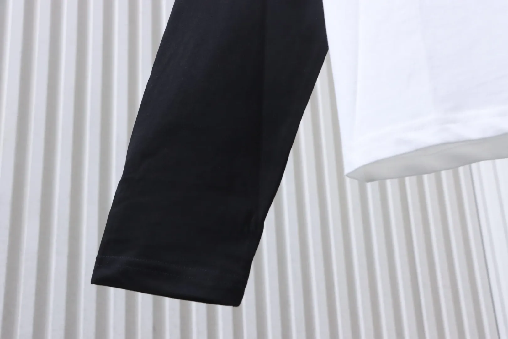 Long Sleeve Detail