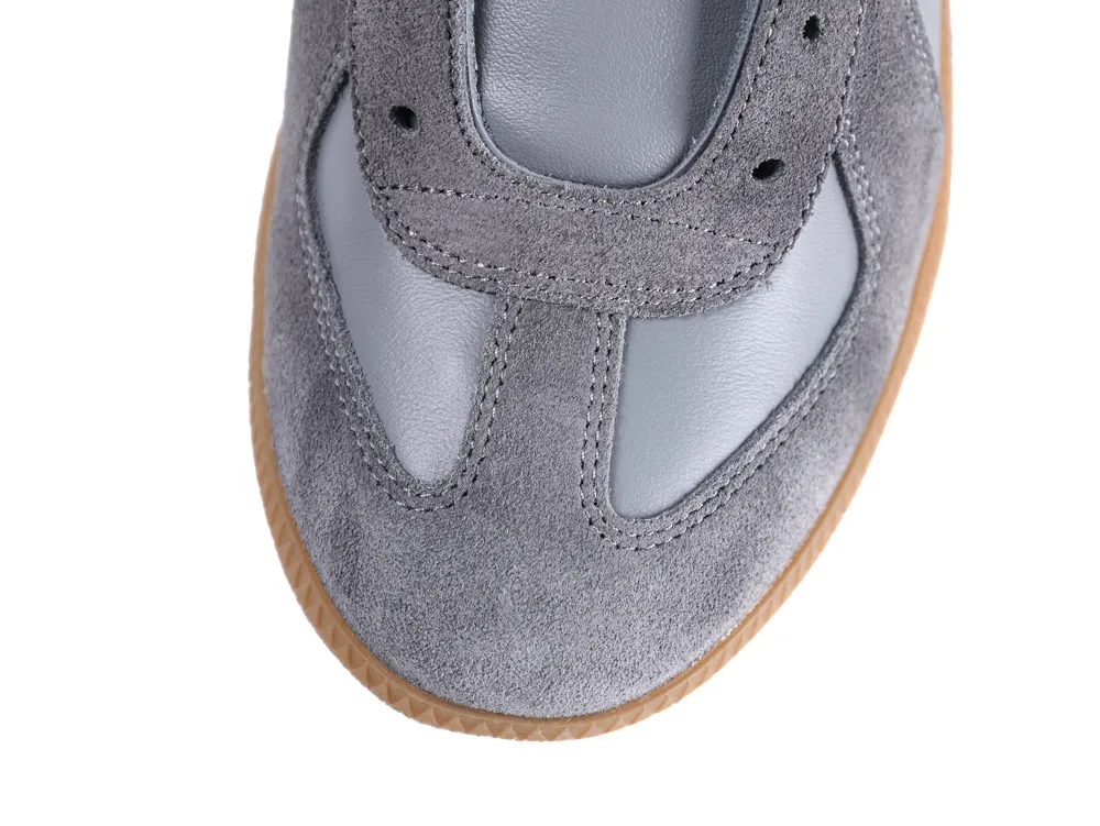 MM Replica Sneaker Ghost Grey Top View