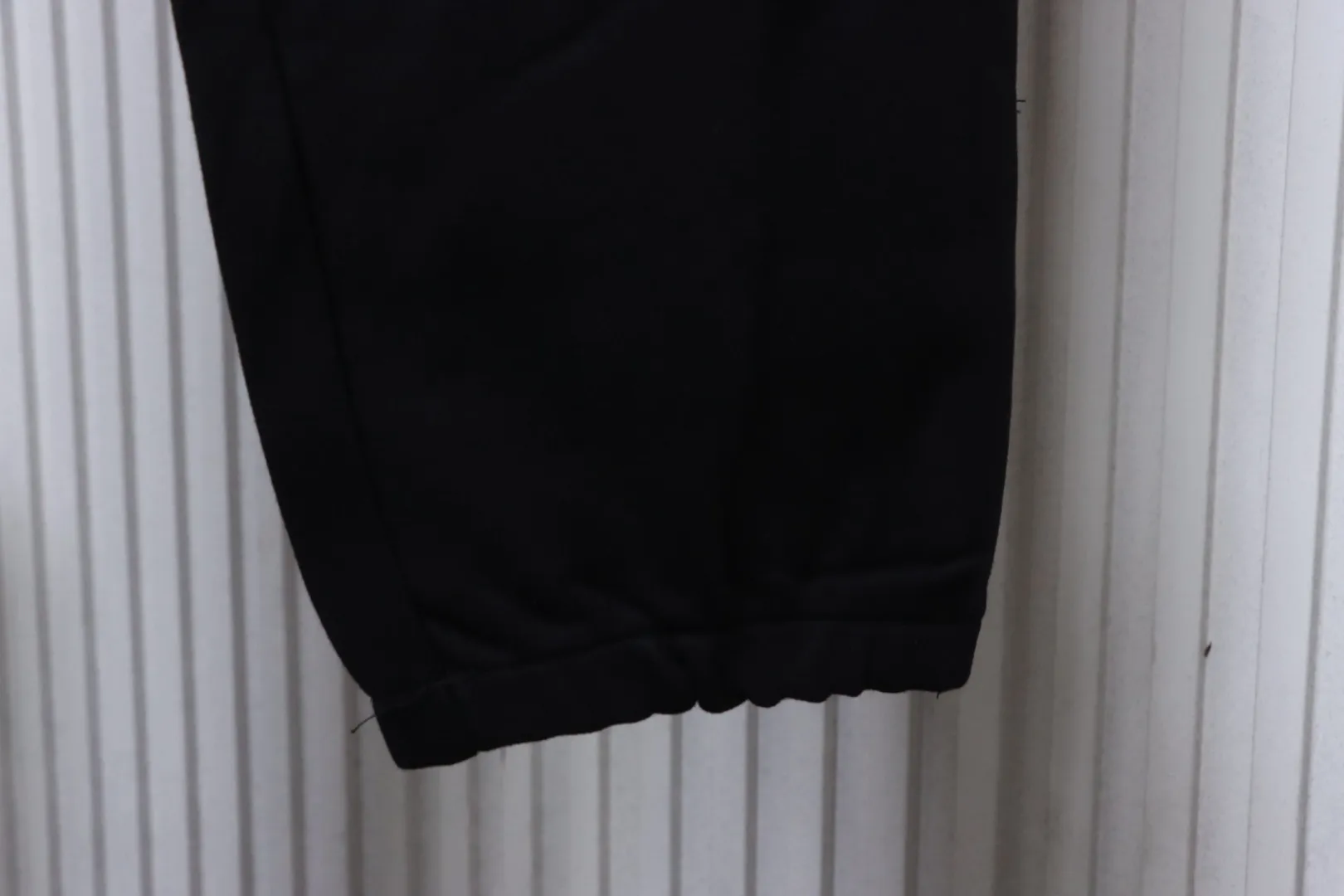 Bottom Hem Detail